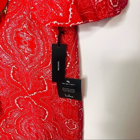 Lulu’s Red White Flutter Sleeve Dress Beaded Back - Picture 6 of 8